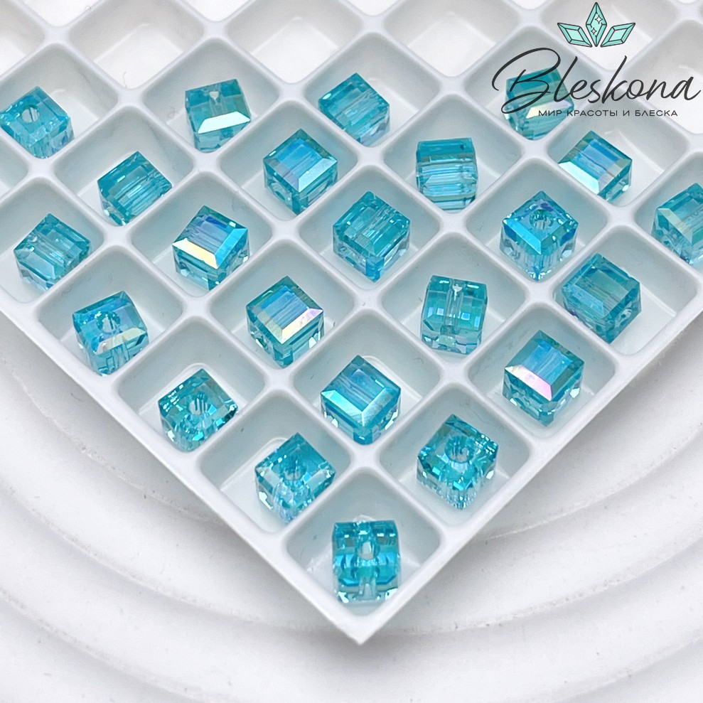 5601 Cube Bead 4 мм Light Turquoise Shimmer B (263 SHIM)
