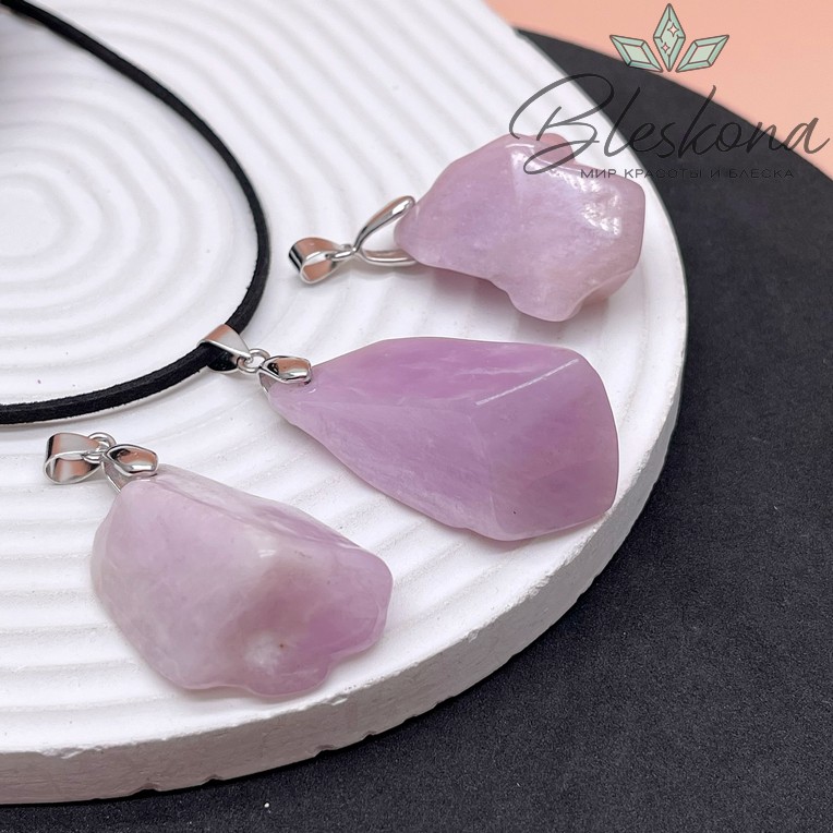 Подвеска Кунцит  фриформ 24-26 мм