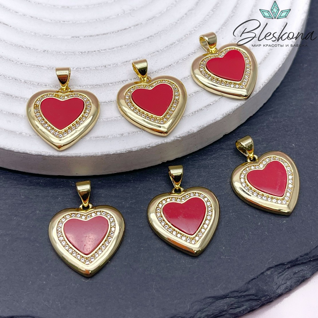 18,5*18 мм Цвет золото, Подвеска Сердце красная керамика, цирконы