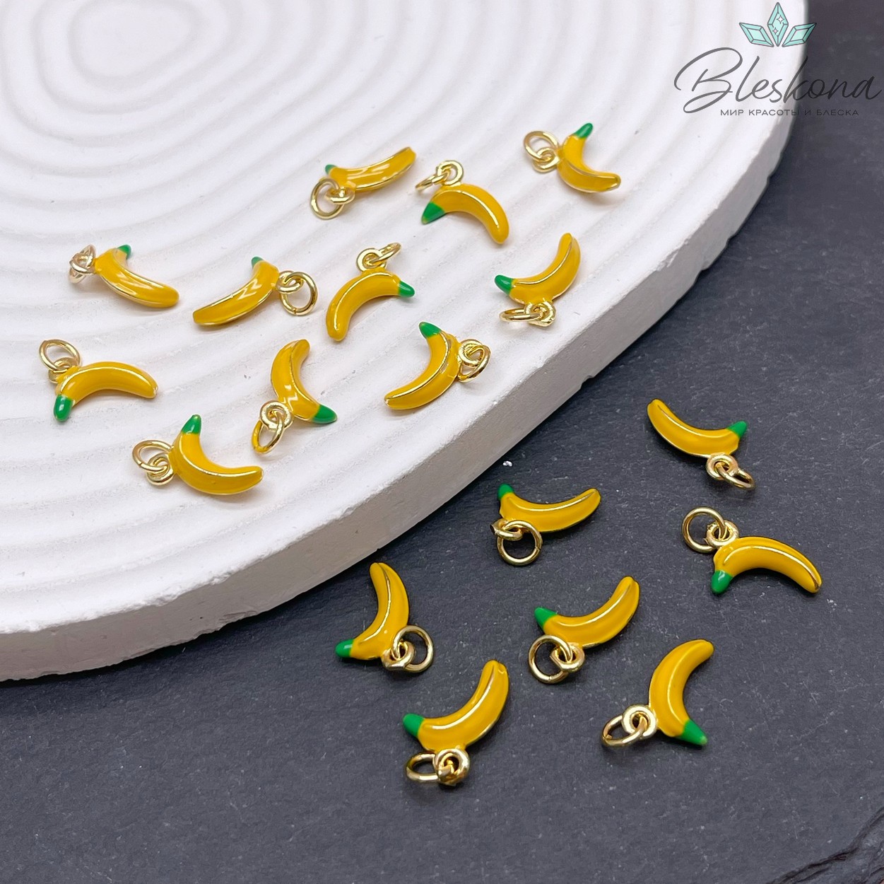 8*11 мм Цвет золото, Подвеска банан эмаль