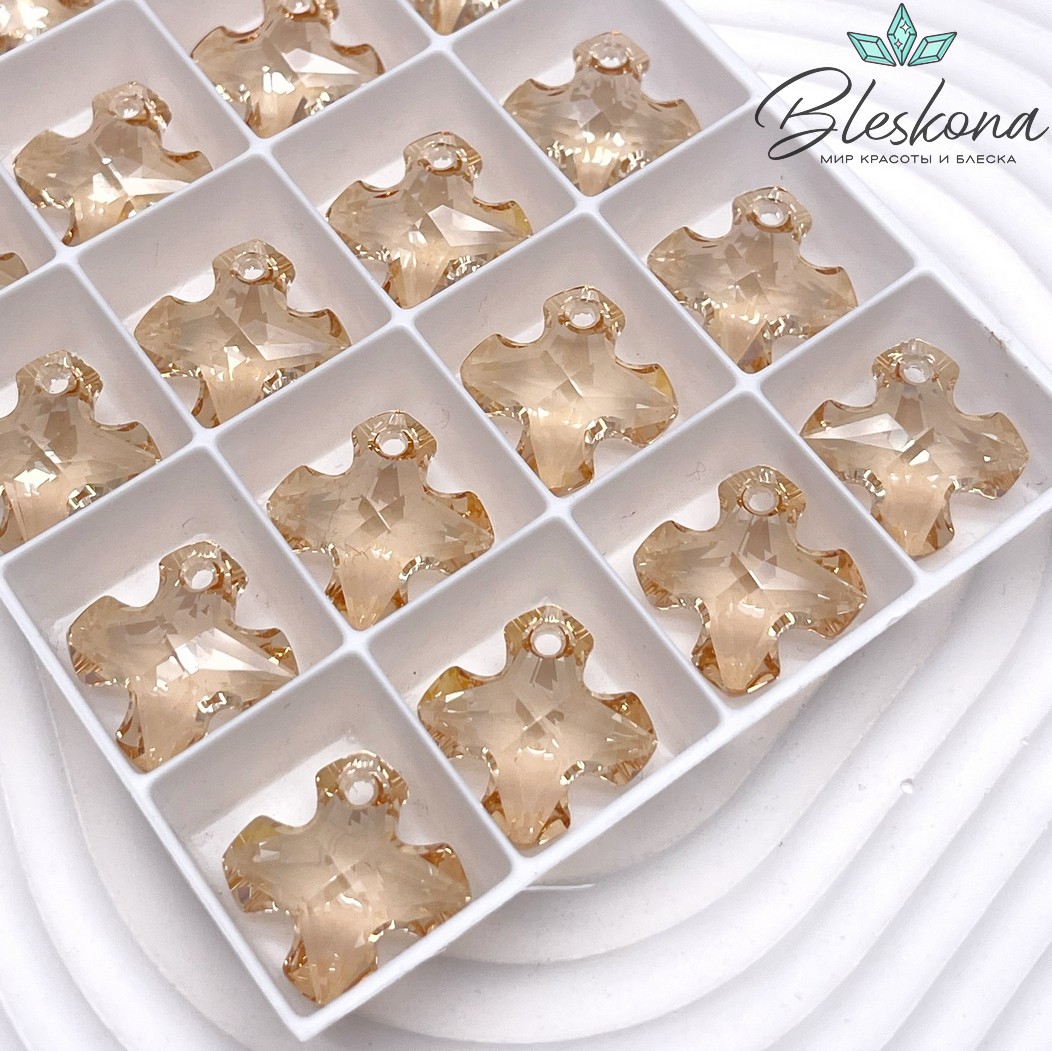 6867 Greek Cross 18 мм Crystal Golden Shadow