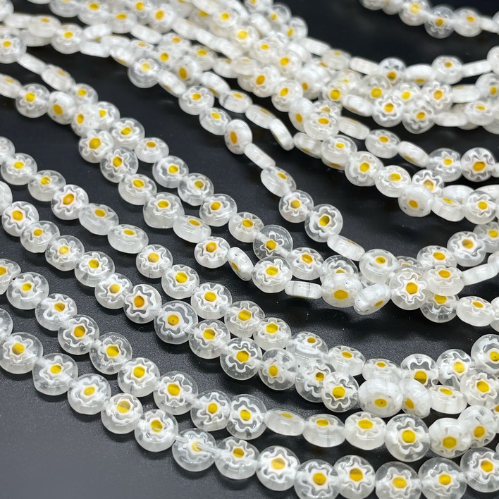 Муранское стекло белое круг цветок желтый 6 мм