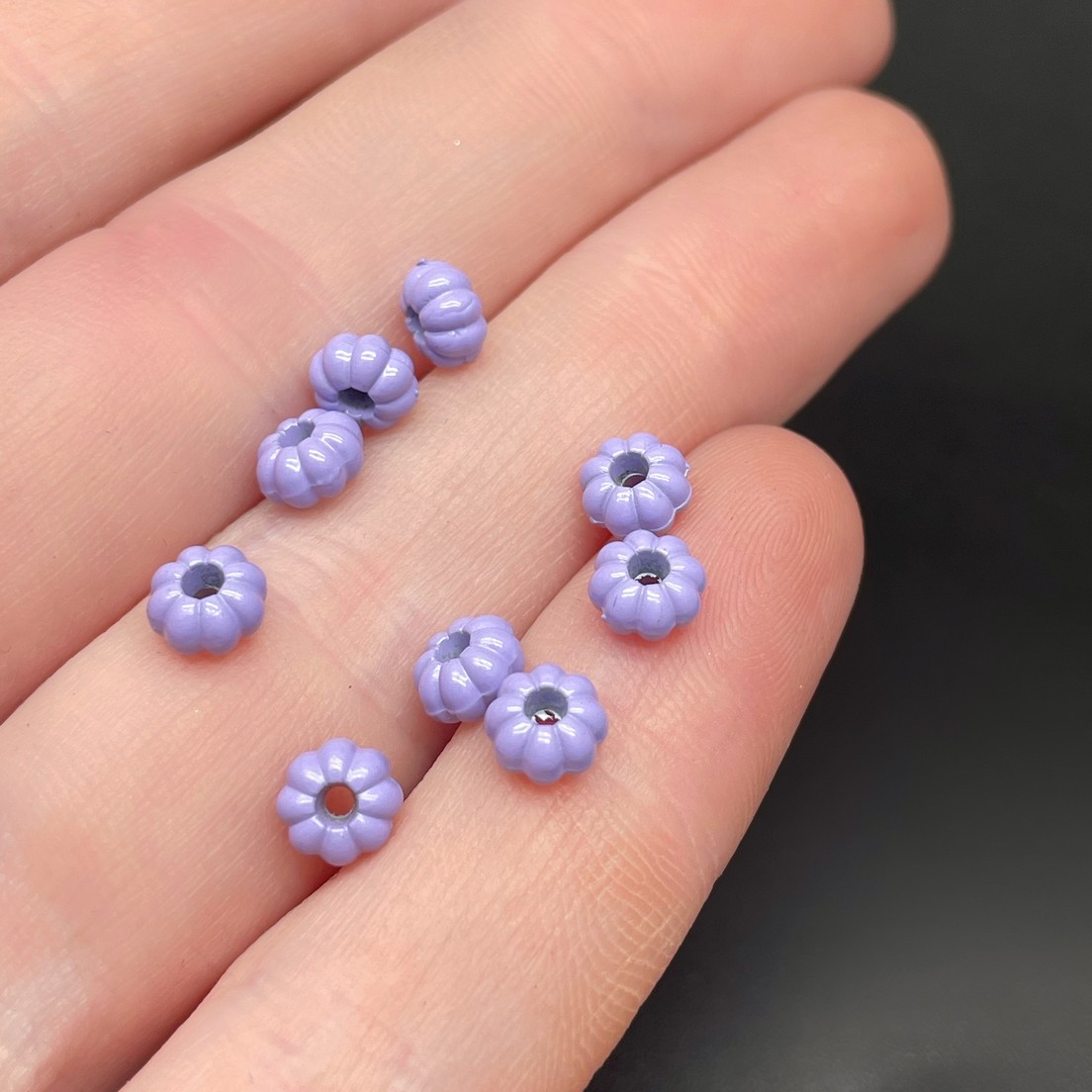 5,5 мм , Бусина - разделитель ромашка фиолетовая эмаль уп.10шт