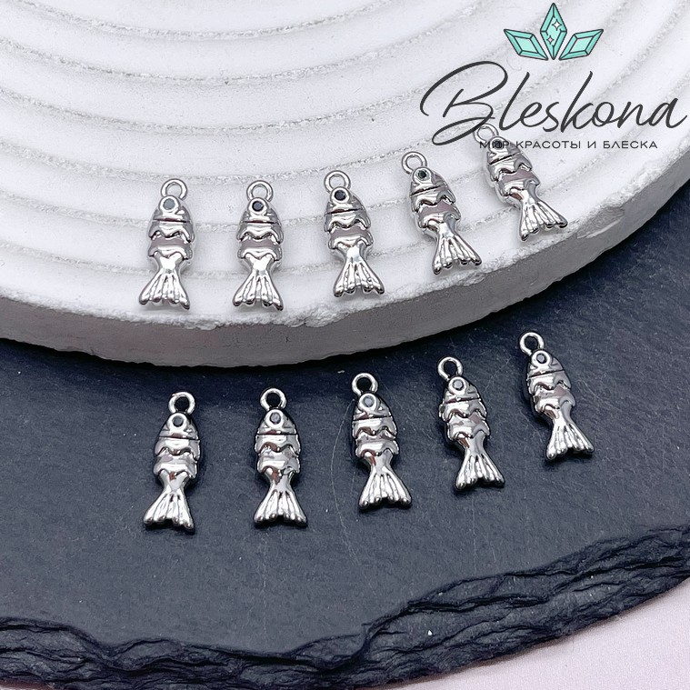 13*4,8 мм Цвет серебро, Подвеска рыбка циркон