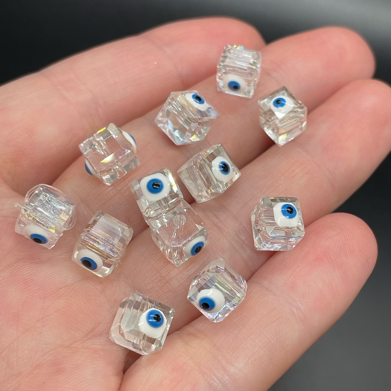 7мм, Стекло Lux форма куб  глаз уп.5 шт