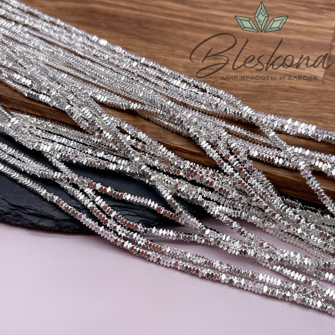 2 мм Гематин квадрат округленные стороны, светлое серебро имитация