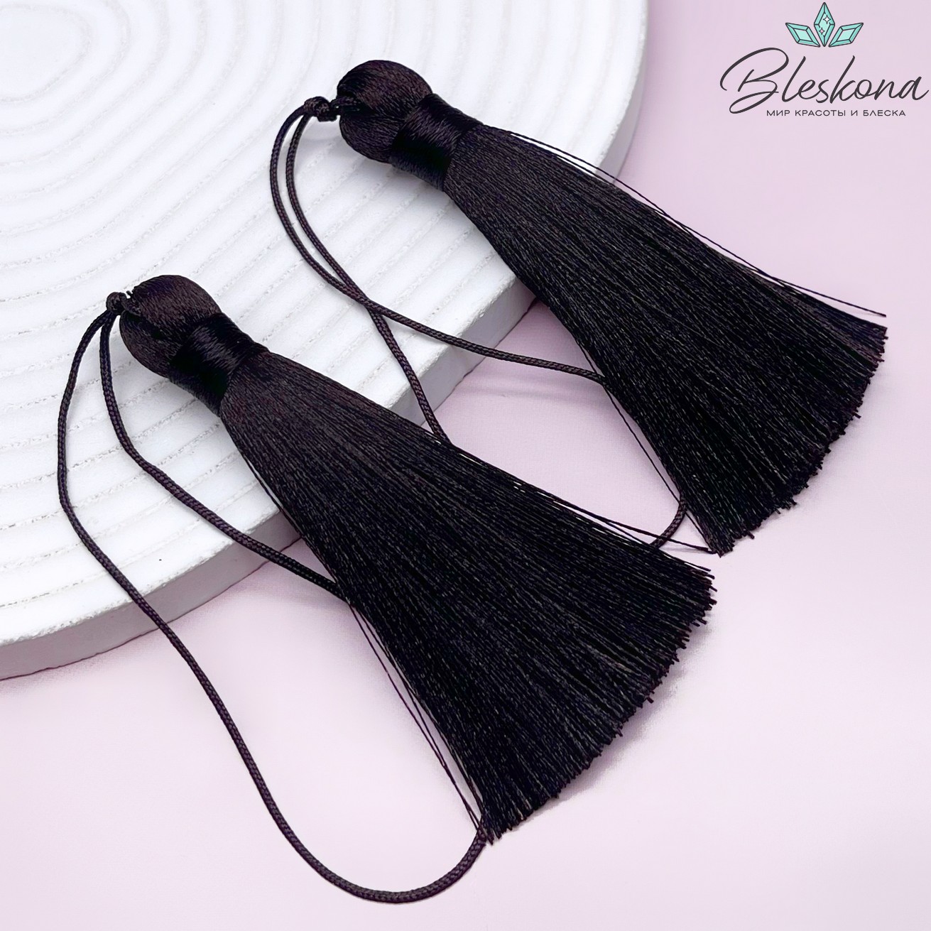 Кисть вискозный шелк Темно- коричневая 8*1 см