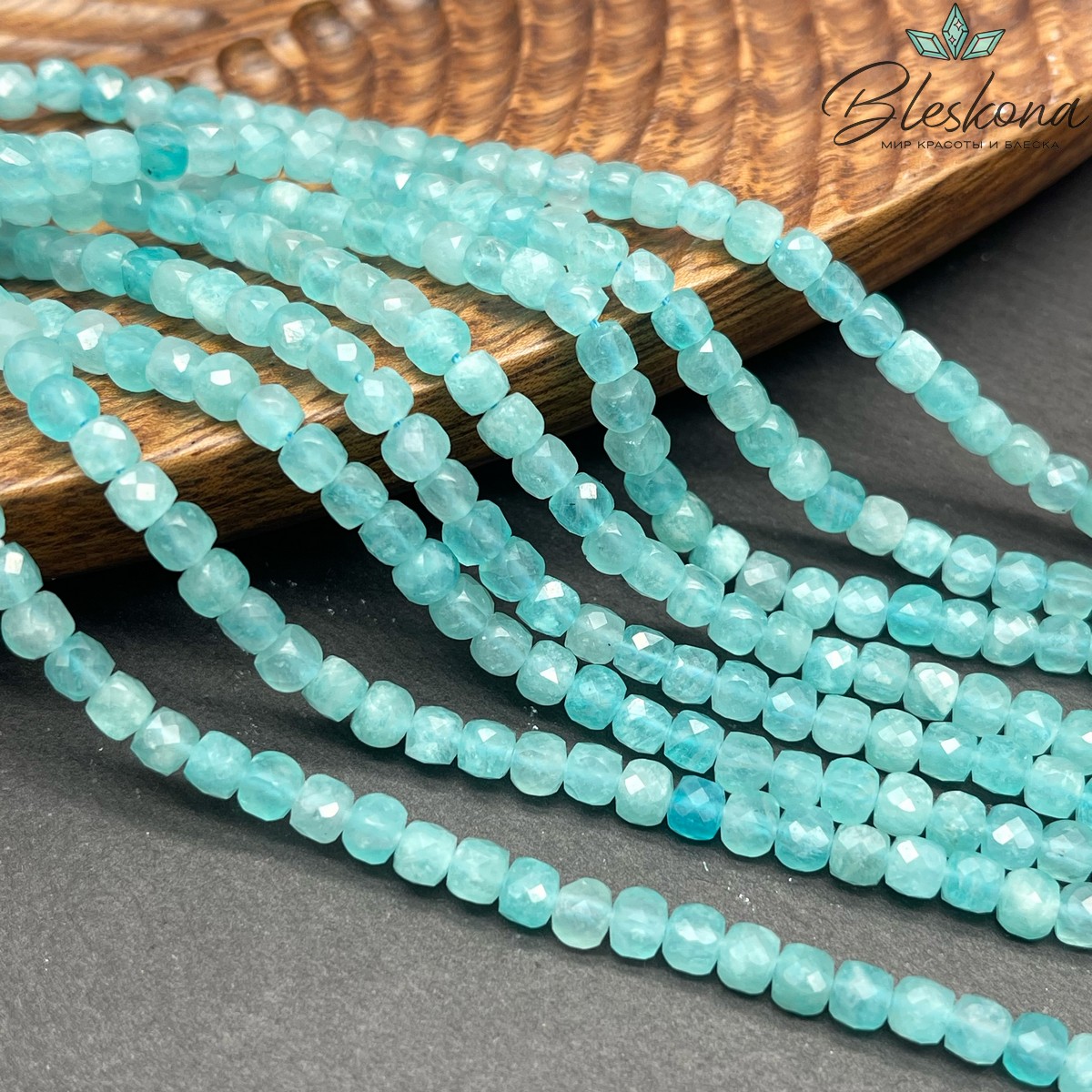 Амазонит куб огранка 4*4мм
