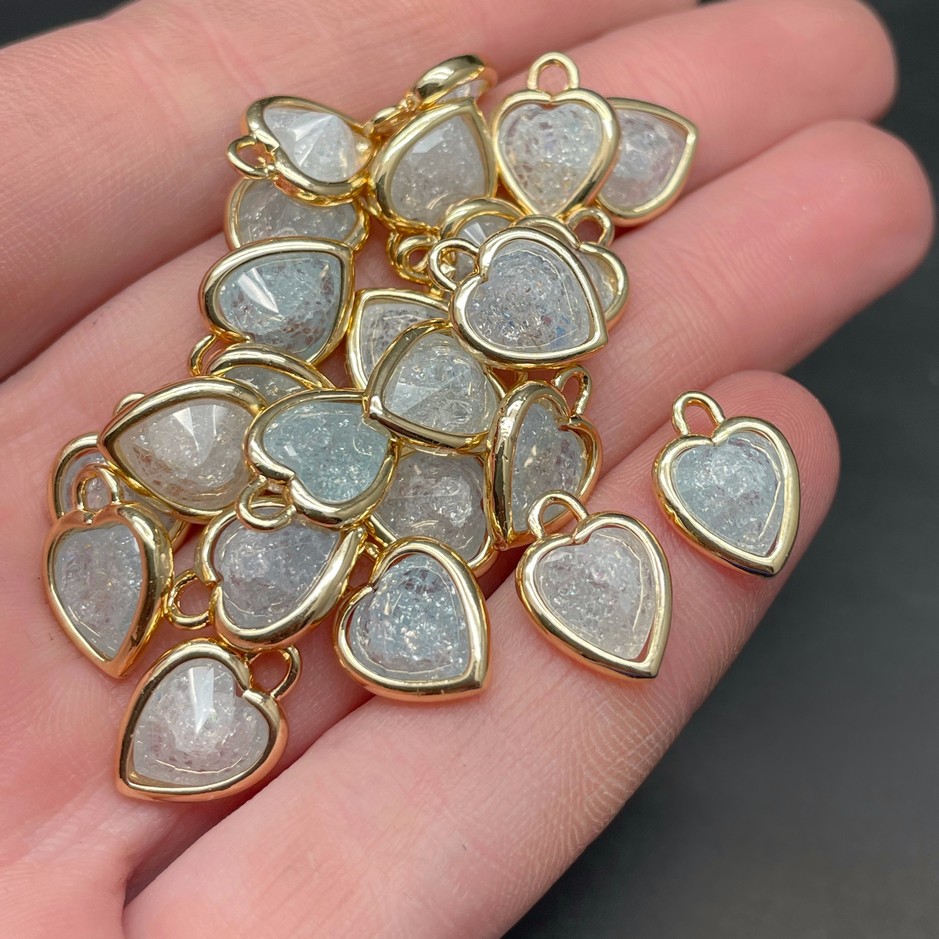 10 мм, Цвет золото, Подвеска сердце стекло светло-голубое сахарное