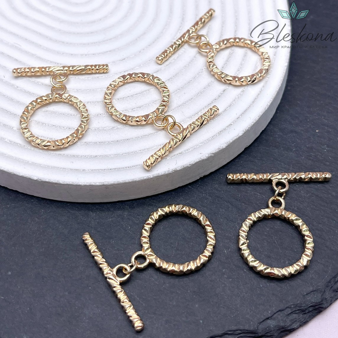 Замок Тогл круг резной  Цвет золото 21мм 