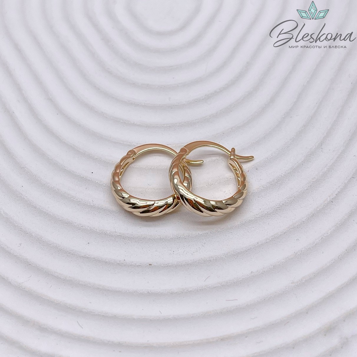 18*16 мм ,цвет золото ,Швензы пружинка Люкс