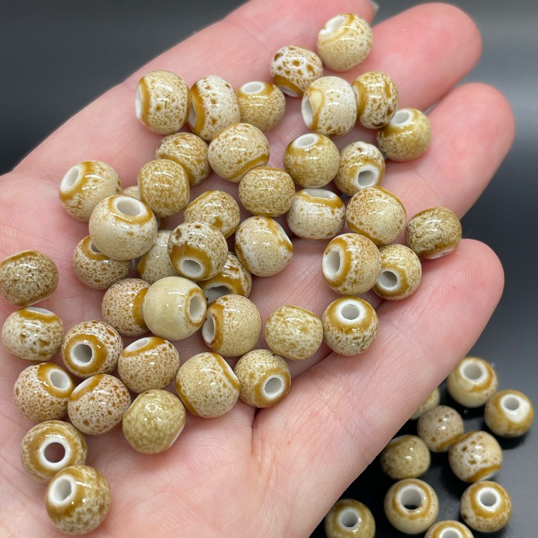 8,5 мм Бусина шар, керамика  цвет песочный точки