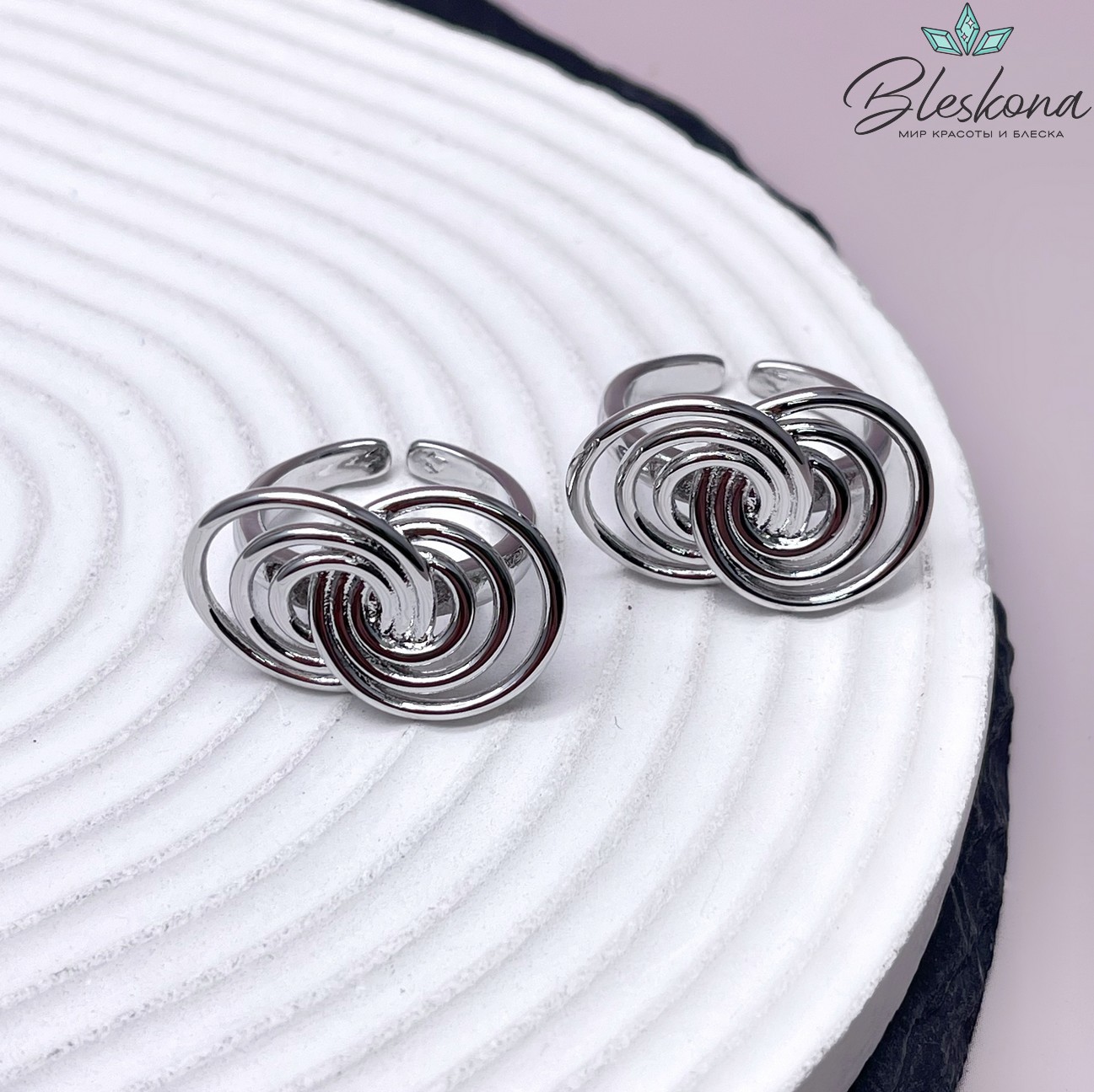 22 мм Цвет серебро, Кольцо безразмерное круги 