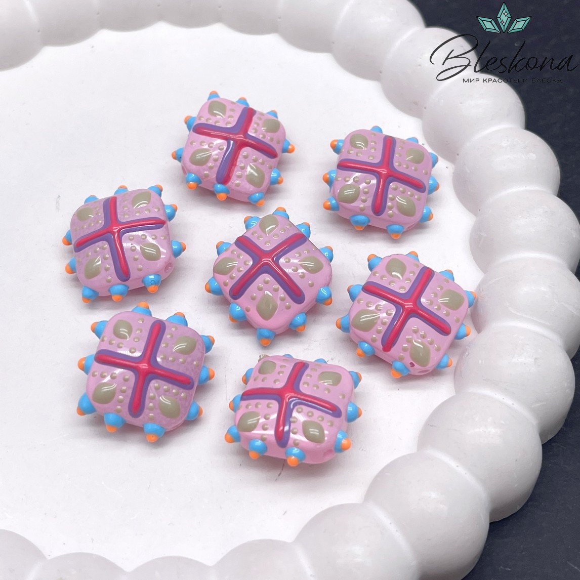 20 мм Бусина квадрат розовый