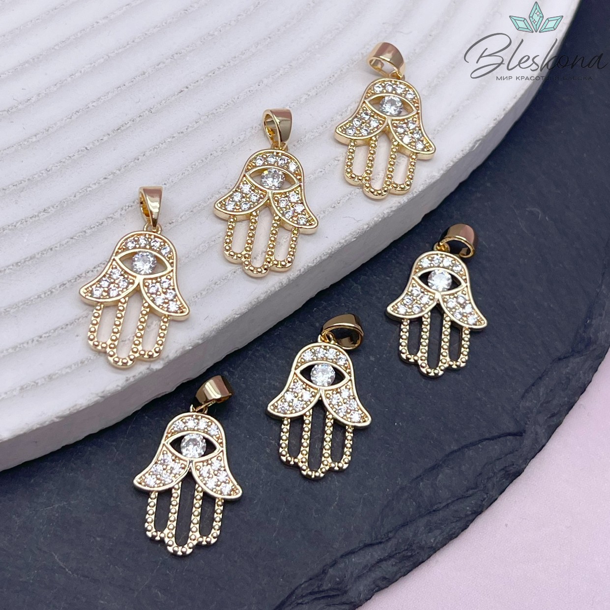 18,6*13 мм Цвет золото, Подвеска Рука Фатимы цирконы