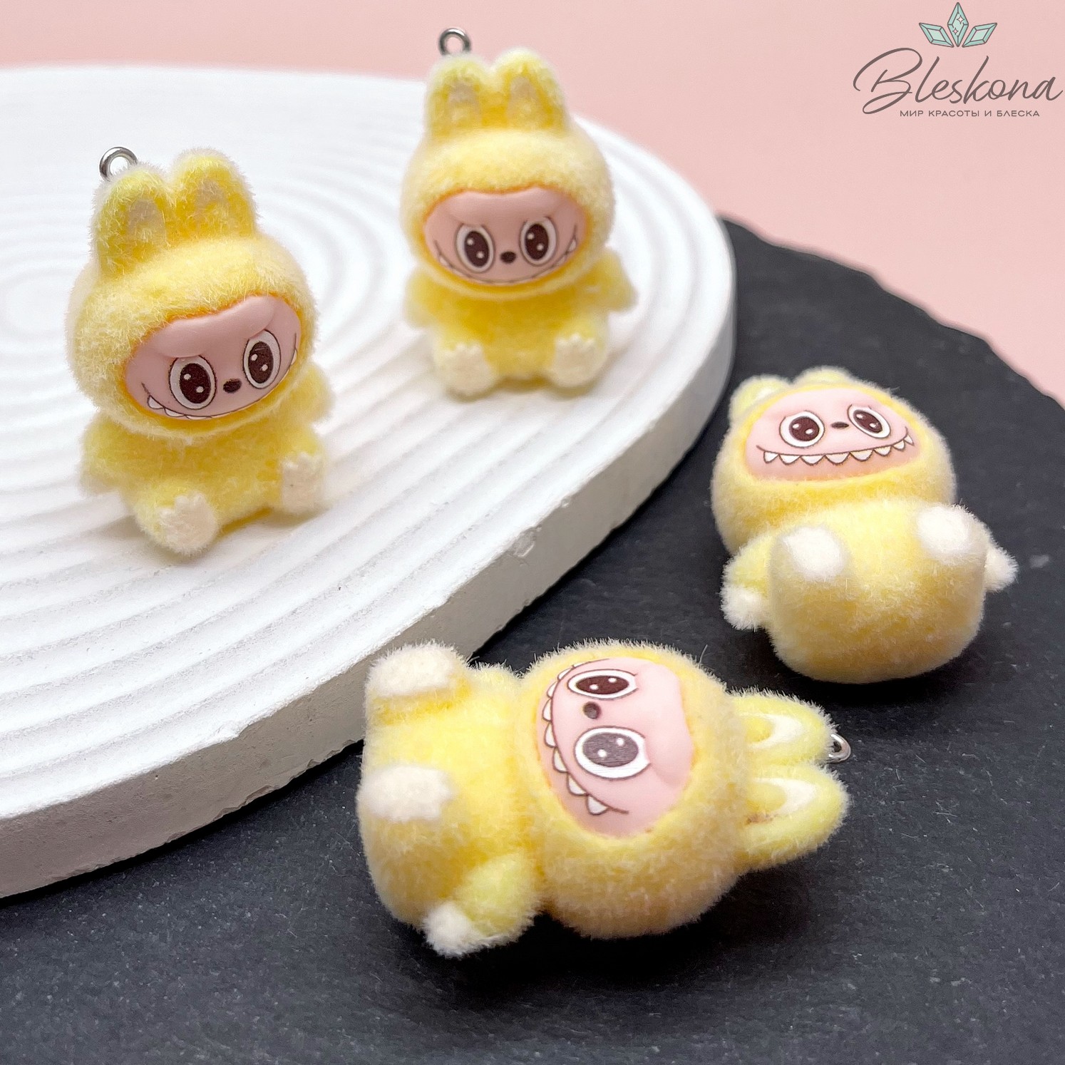 30*40 мм Цвет серебро, Подвеска игрушка-монстрик Лабубу желтый 