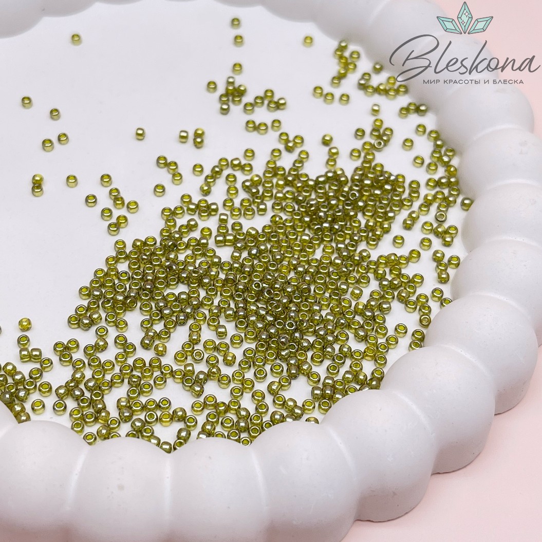 Бисер TOHO round 11/0 цвет №457 (оттенок хаки)