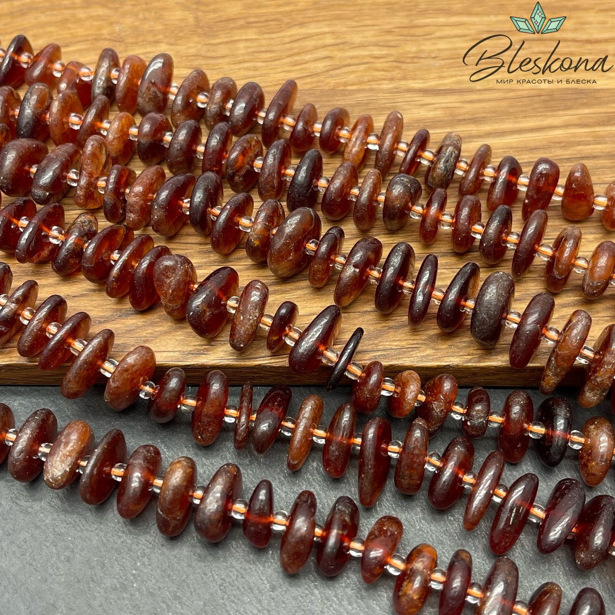 Гранат оранжевый сколы шлифованные (3-5)*(11-16) мм