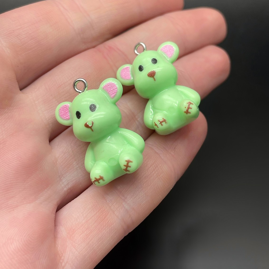 10,5*22мм, Цвет серебро, Подвеска Мишка зеленый