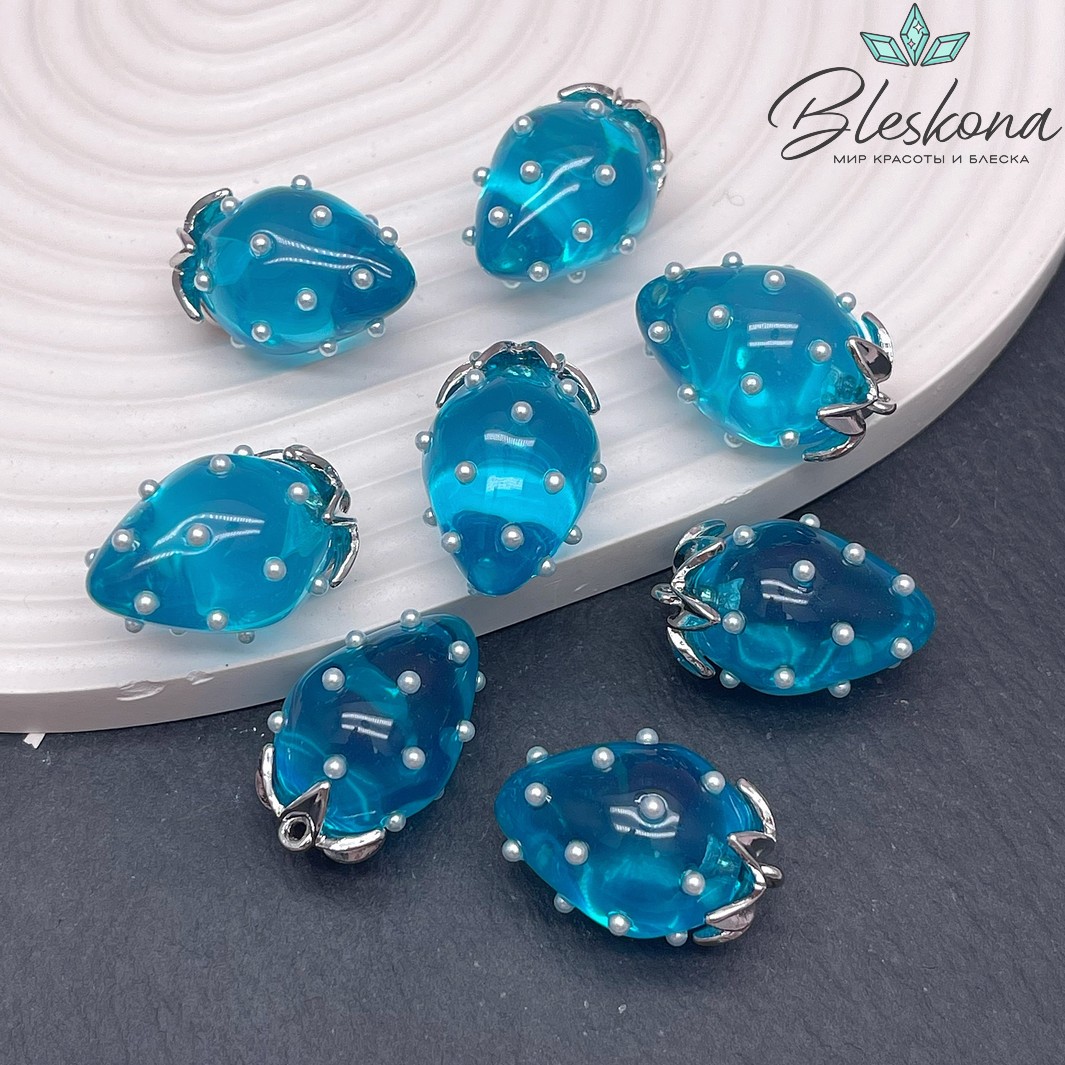 25*17 мм Цвет серебро, Подвеска клубничка прозрачная голубая