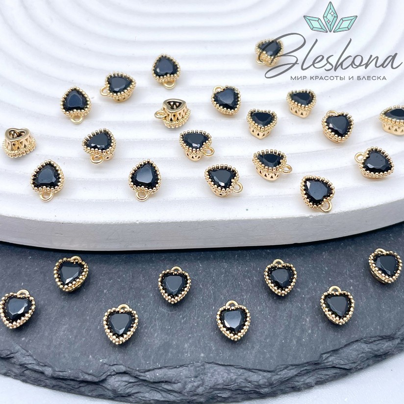 8*6,5 мм Цвет золото, Подвеска Сердце мини черный циркон