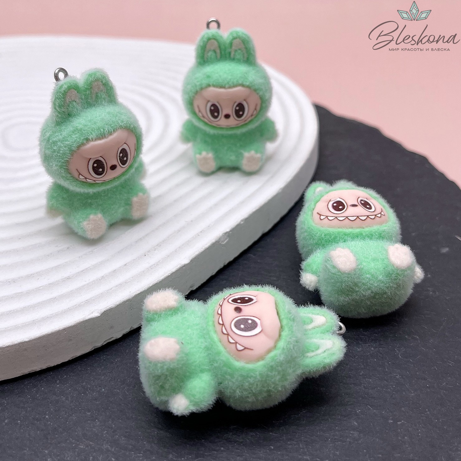 30*40 мм Цвет серебро, Подвеска игрушка-монстрик Лабубу зеленый 