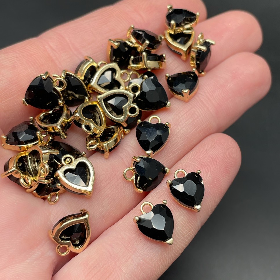 8 мм, Цвет золото, Подвеска сердце стекло черное цапы