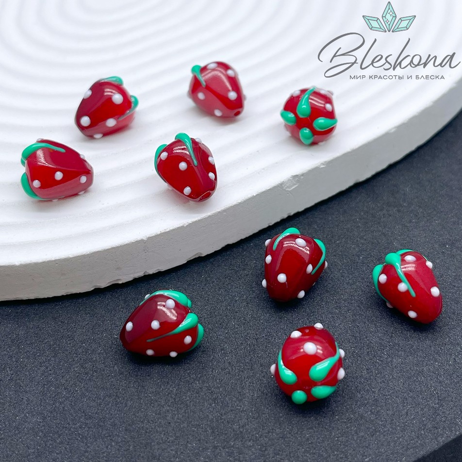 12*10 мм Бусина клубничка бордовая с белыми точками