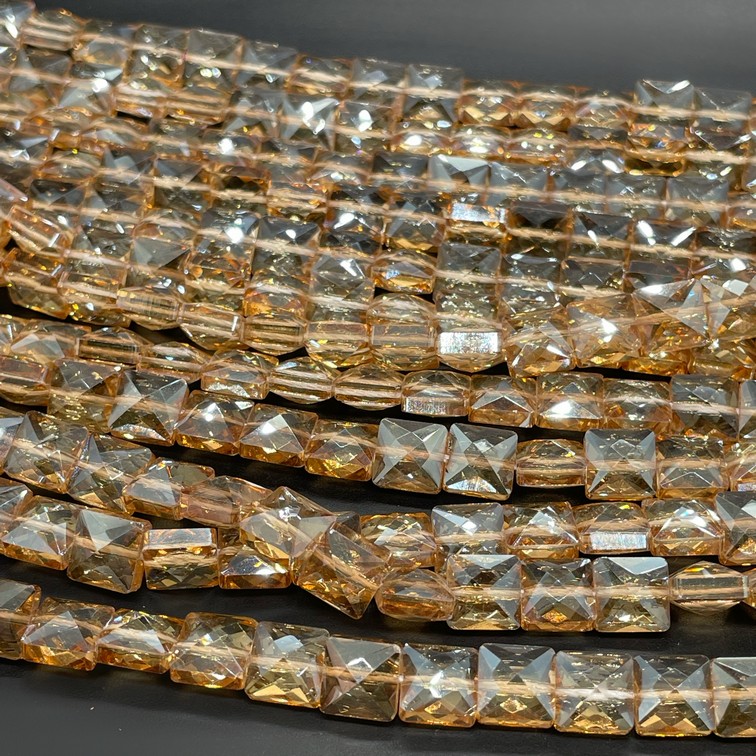 8 мм Стекло Lux, квадрат огранка, цвет персиковый