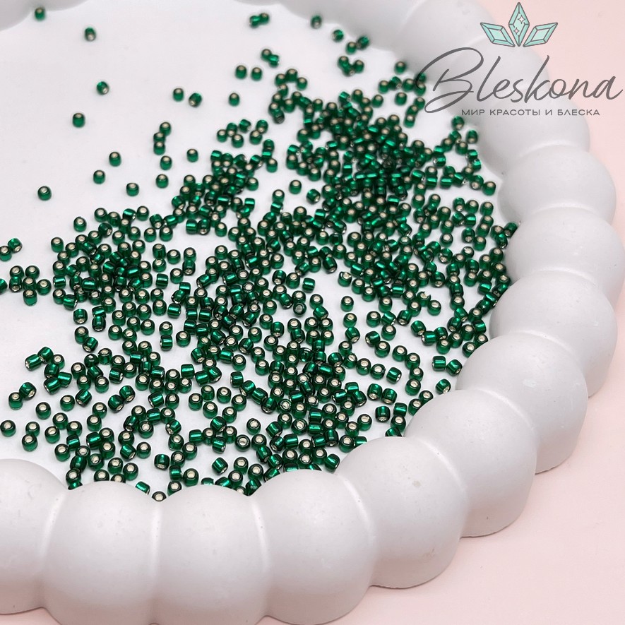 Бисер TOHO round 11/0 цвет №36 (оттенок зеленого)