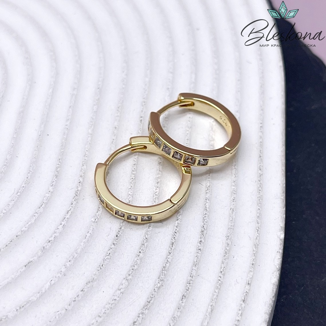 18мм Цвет позолота, Швензы Конго цирконы квадрат Люкс