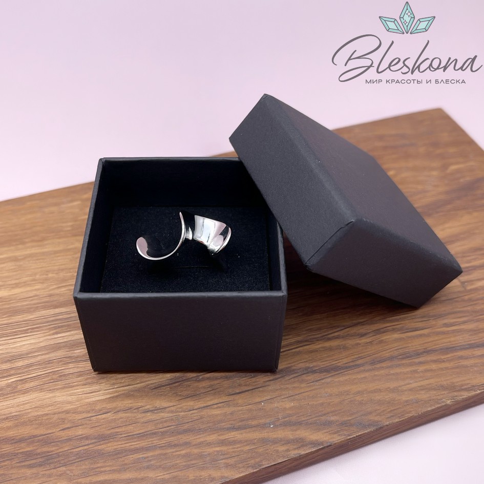 Коробка Черная черная подложка 5*5*3,5 см