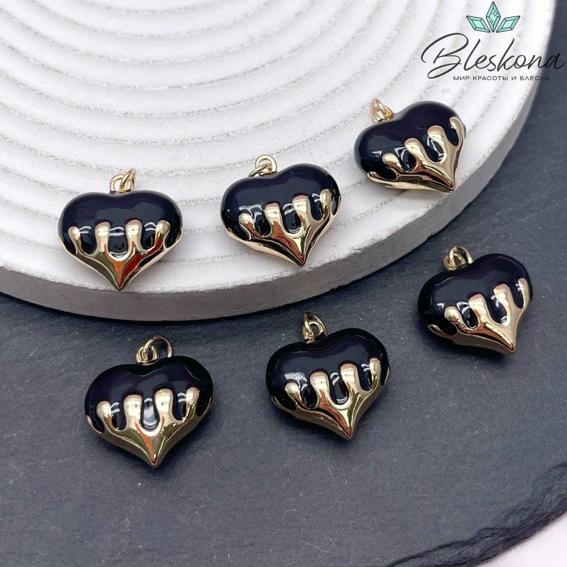 19*18 мм Цвет золото, Подвеска Сердце черная эмаль