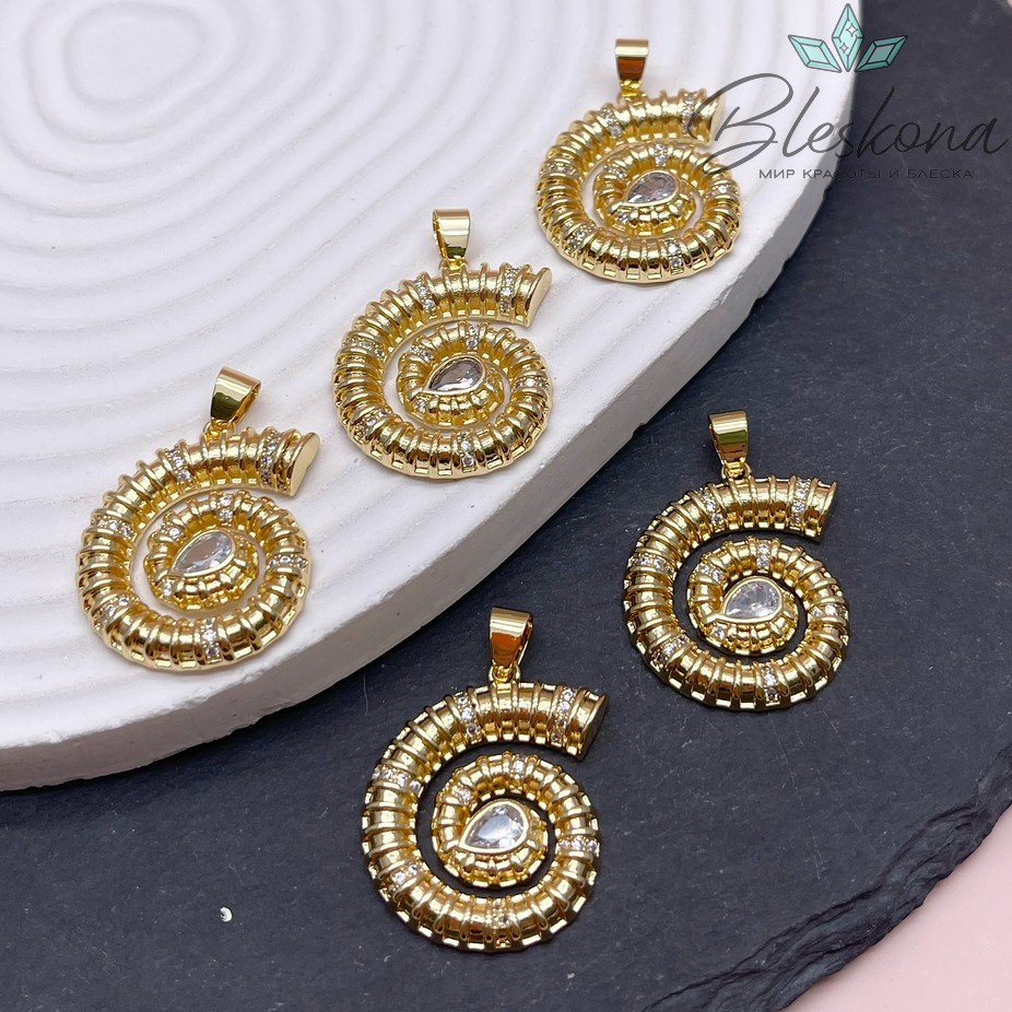 28,5*24 мм Цвет золото, Подвеска ракушка улитка  с цирконом 