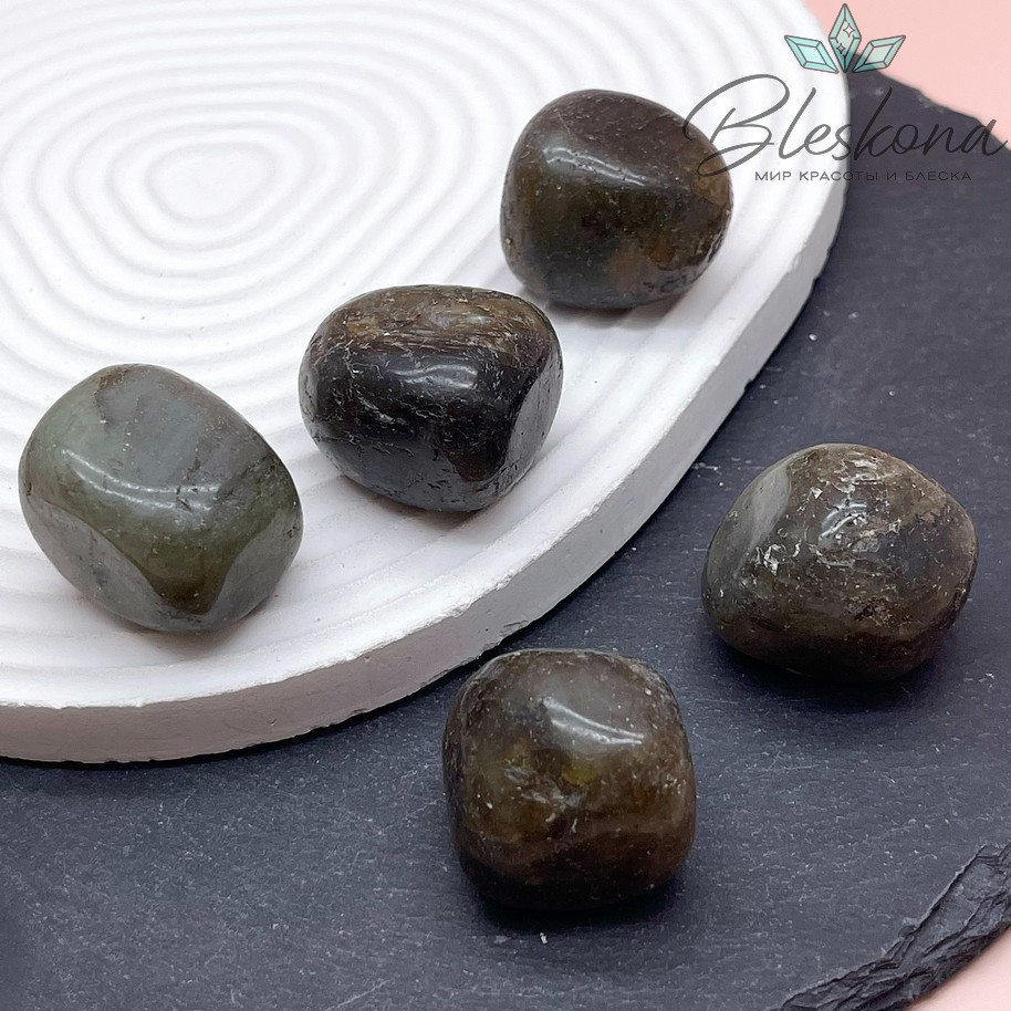 Лабрадор галтовка 25-30 мм