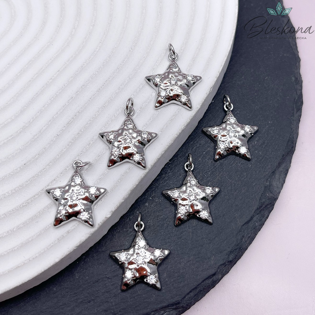 19,7*18 мм Цвет серебро, Подвеска звезда мятая с цирконами