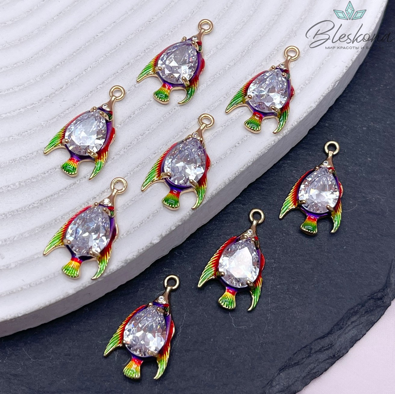 22*12 мм Цвет золото, Подвеска рыбка с цирконом