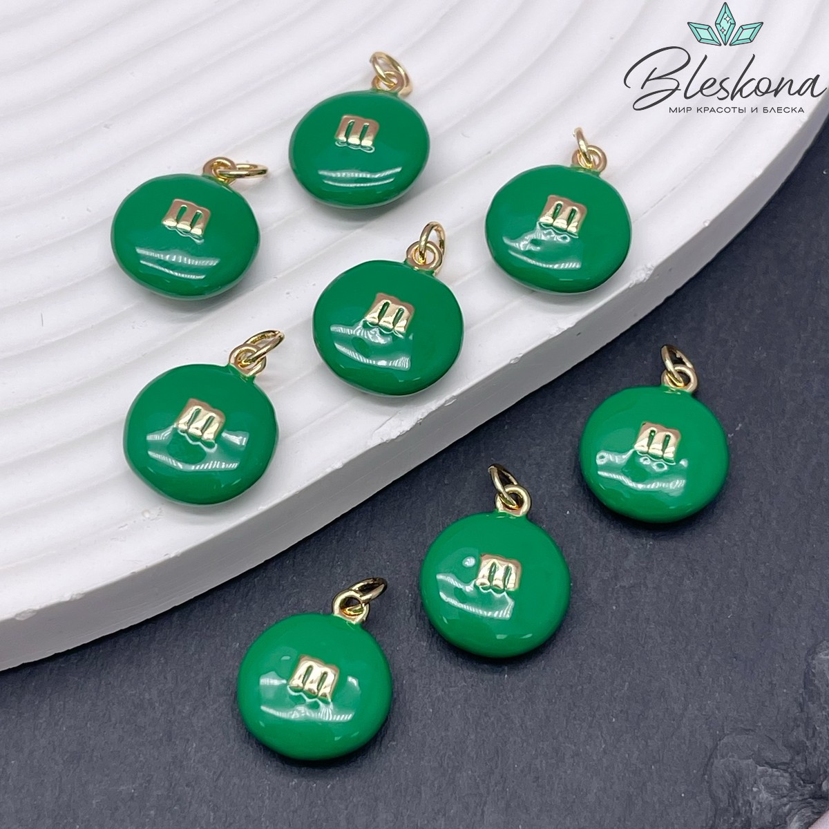 16*13 мм Цвет золото, Подвеска M&M`s зеленая эмаль