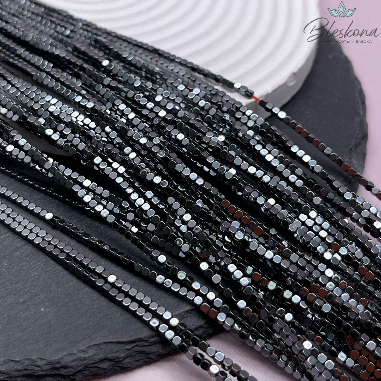 2 мм Гематин имитация, куб огранка 