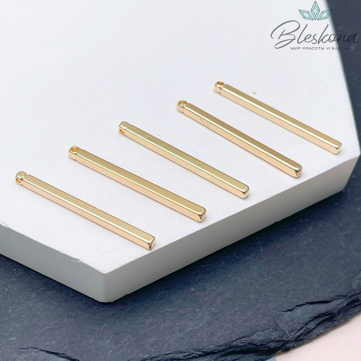 30*2 мм Цвет золото, Подвеска палочка квадратная Z021471