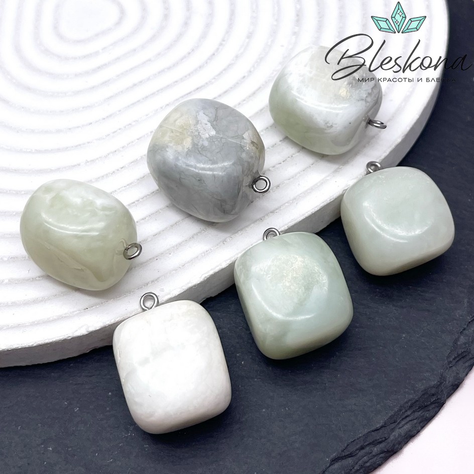 (24-27)*(18-22) мм Цвет серебро, Подвеска фриформ Жадеит