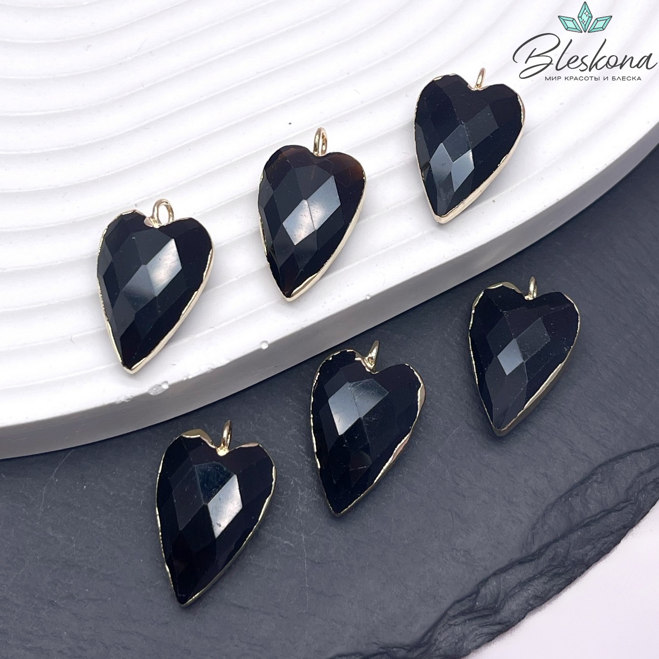 22*13 мм, цвет золото, Подвеска Сердце Черный Агат огранка