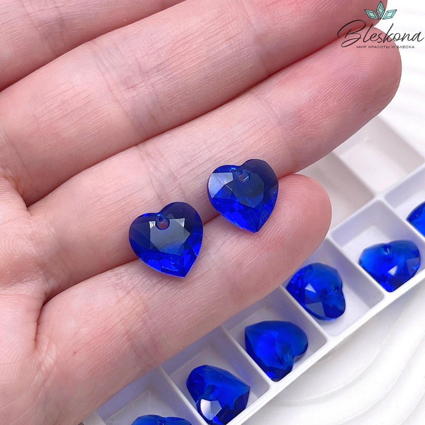 6432 Heart Cup Pendant 10,5 mm Majestic Blue (296)