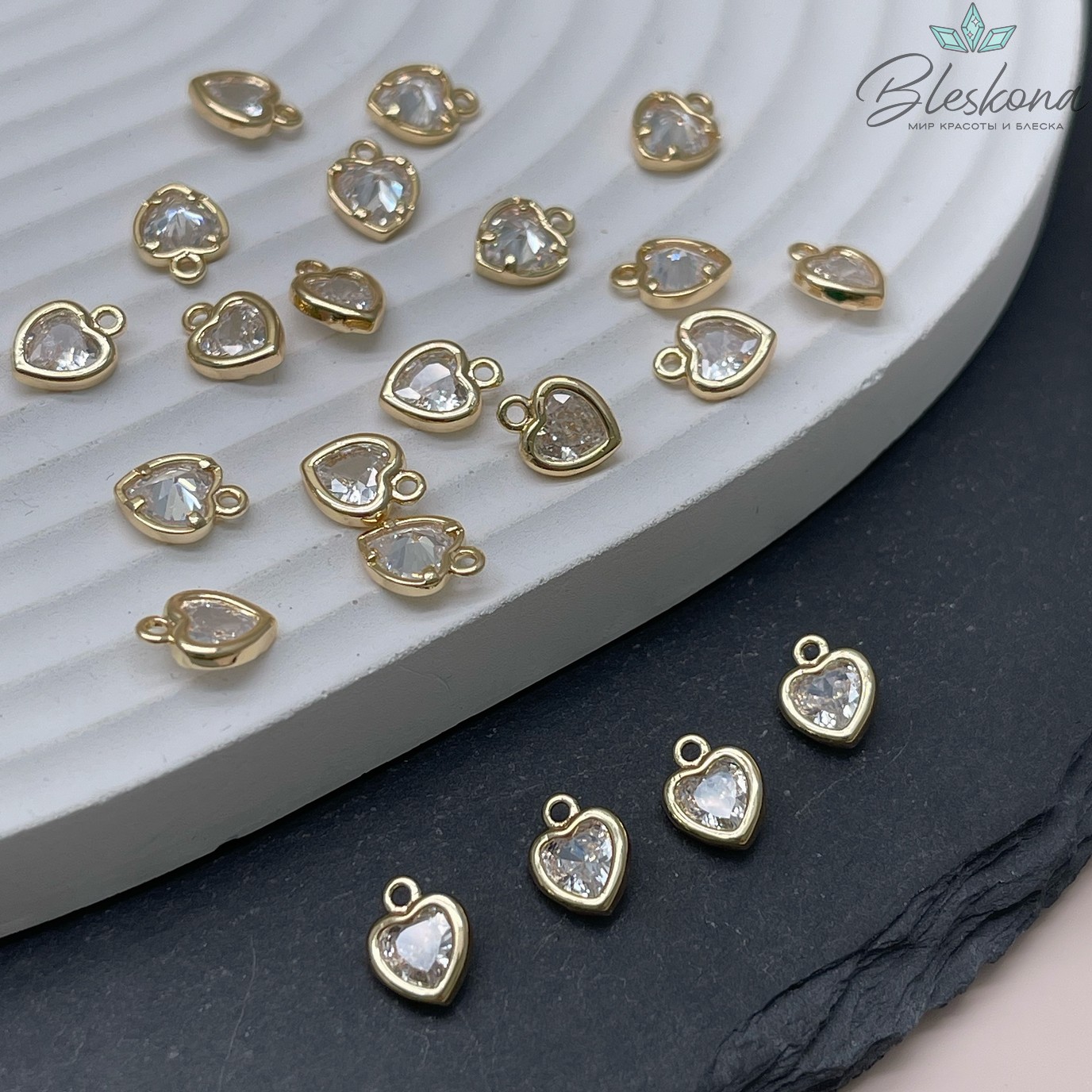 8,3*6,4 мм Цвет золото, Подвеска Сердце циркон