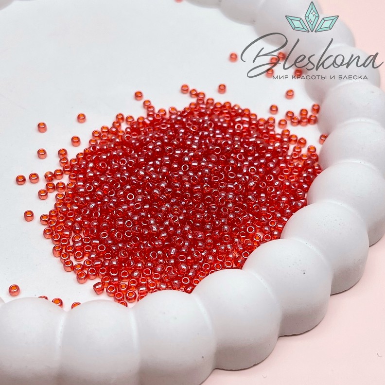 Бисер TOHO round 11/0 цвет №109 (оттенок красного)