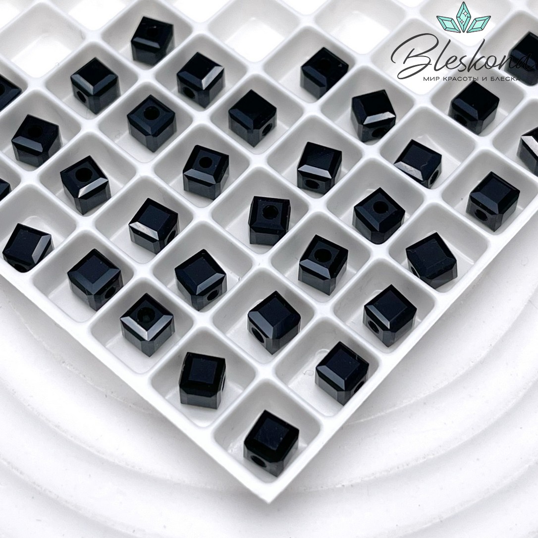 5601 Cube Bead 4 мм Jet (280)