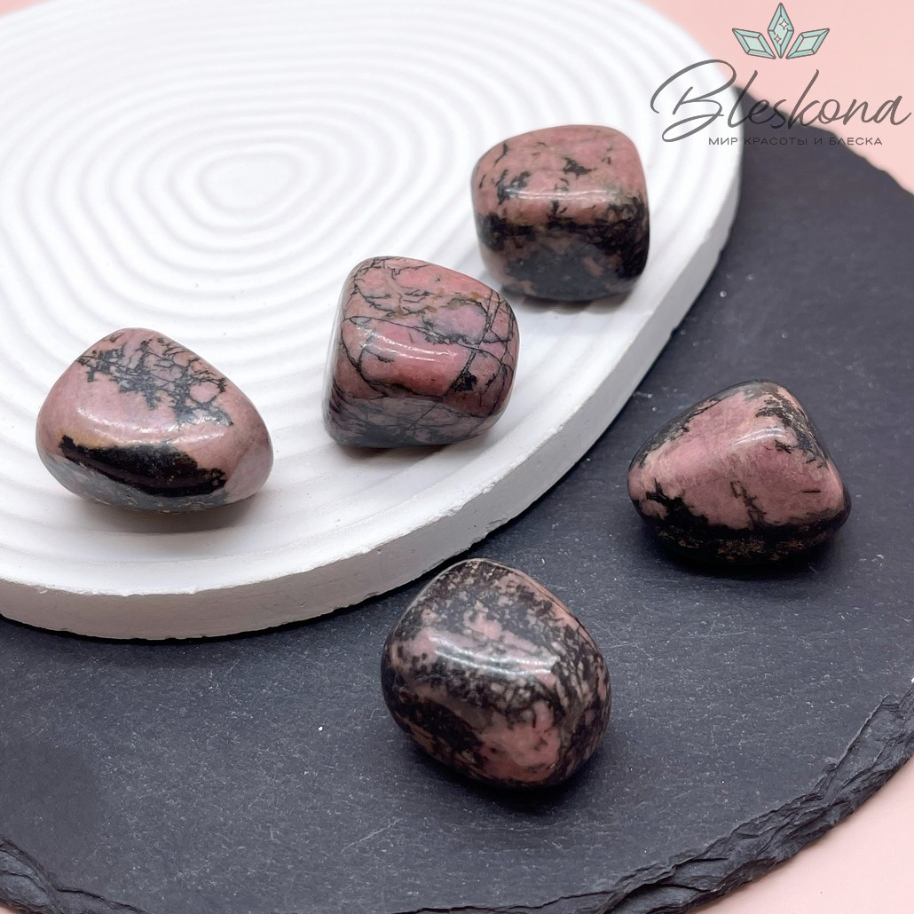 Родонит галтовка 22-26 мм