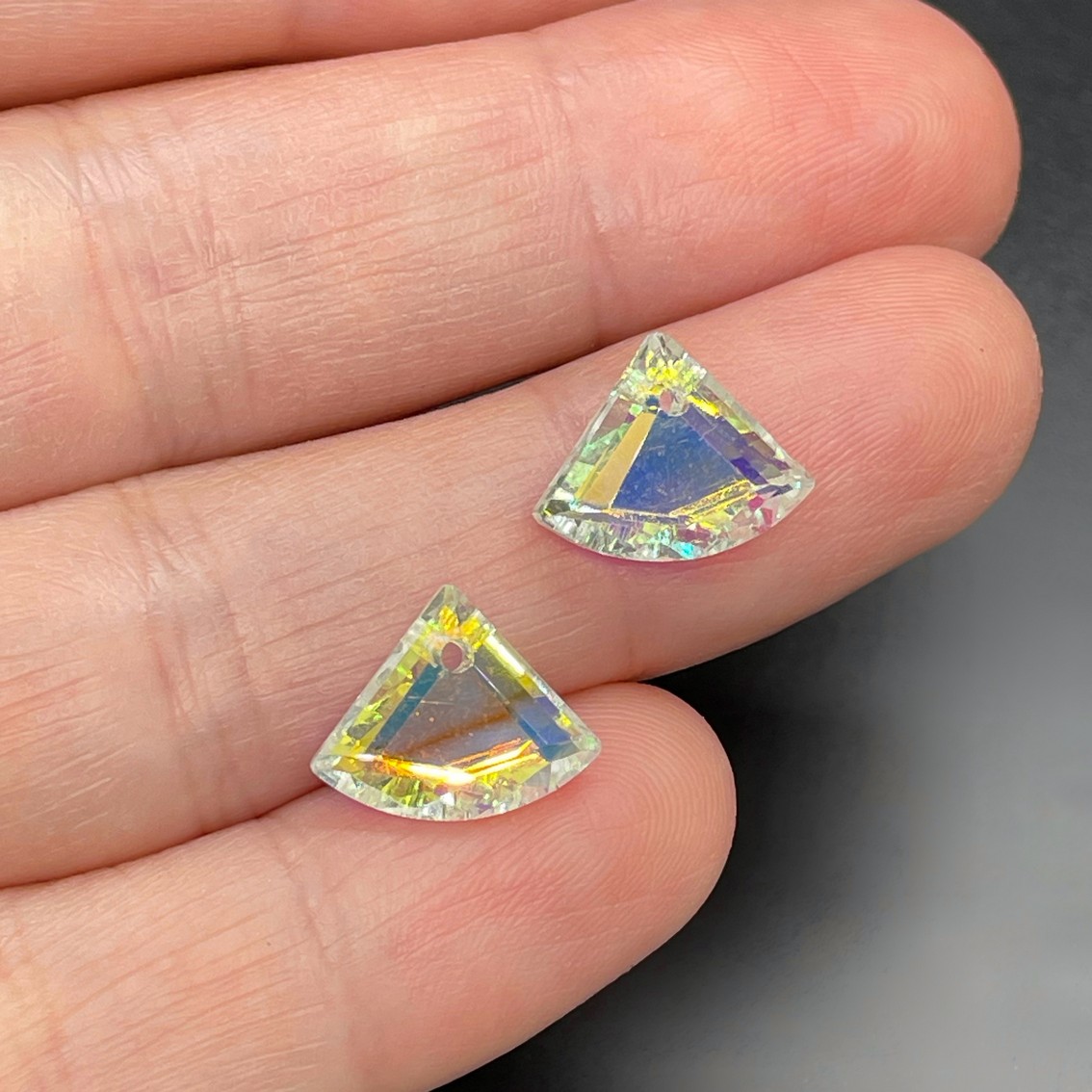 11 мм, Стекло Lux, Подвеска Веер, цвет с переливом АВ