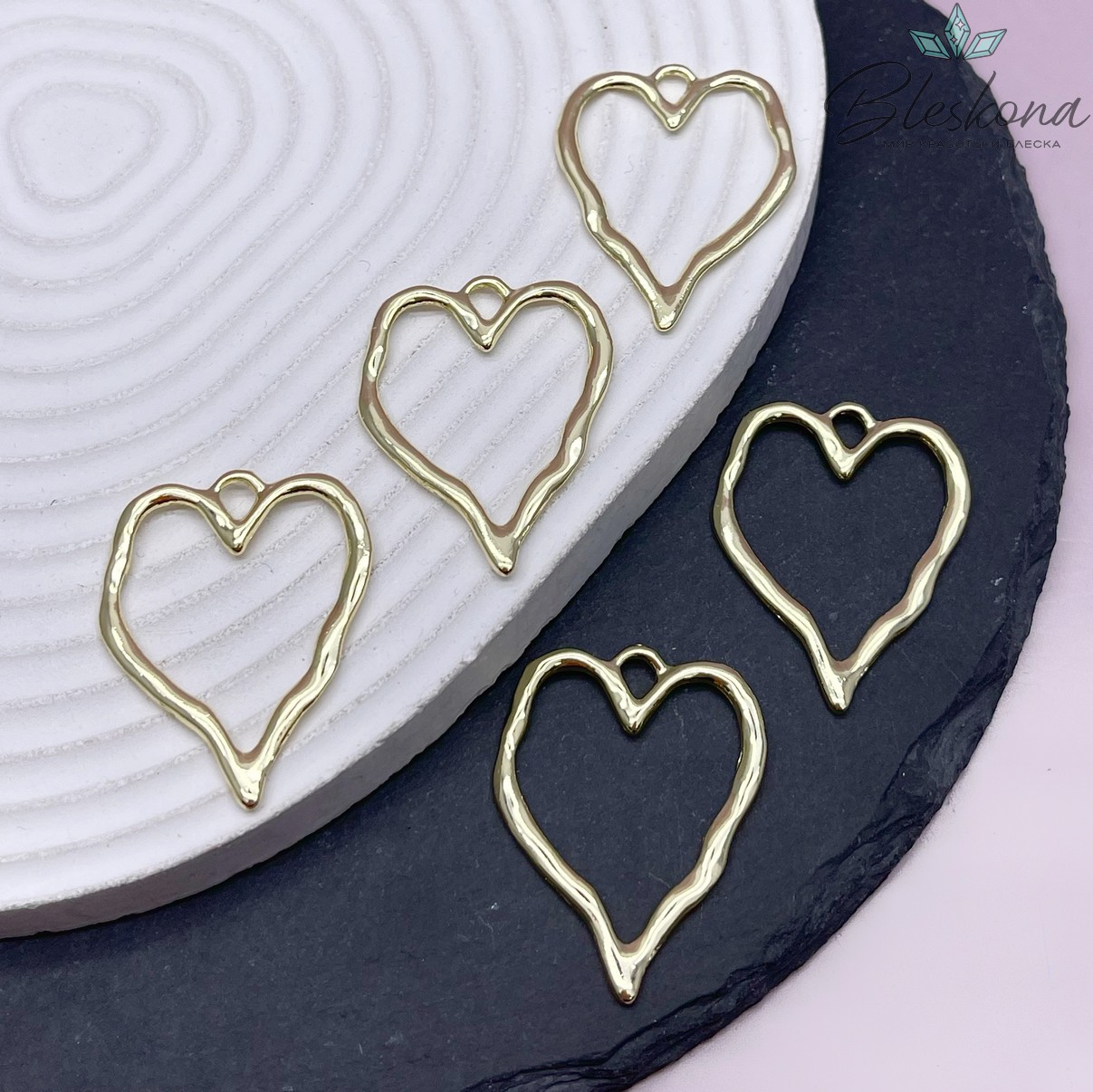 41,5*33 мм Цвет светлое золото, Подвеска Сердце мятое контур 