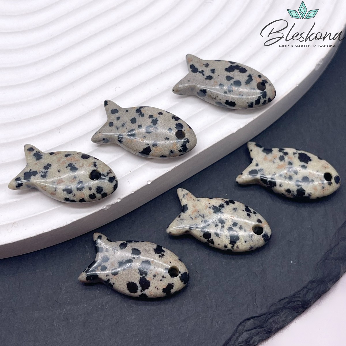 24*12,5 мм Подвеска рыбка Яшма далматиновая